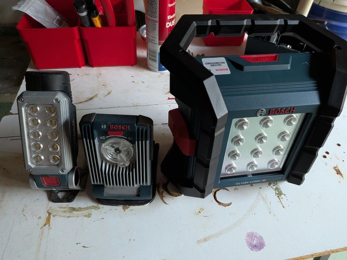 Bosch 18V-2100 LED Spotlight